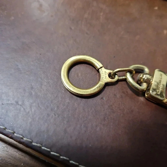 Louis Vuitton Anneau Cles Metal Ring Keychain - Picture 2 of 3